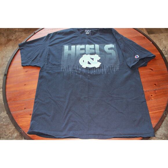Champion NCAA Football North Carolina Tar Heels XL T-shirt Blue Logo Graphic - Picture 3 of 5
